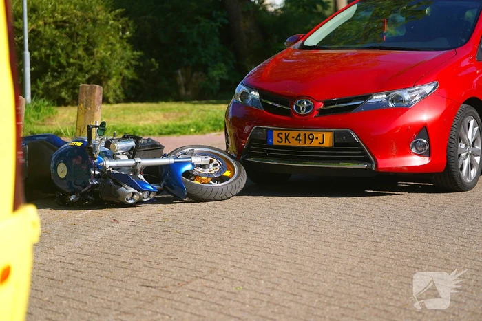Motorrijder gewond bij ongeval met auto