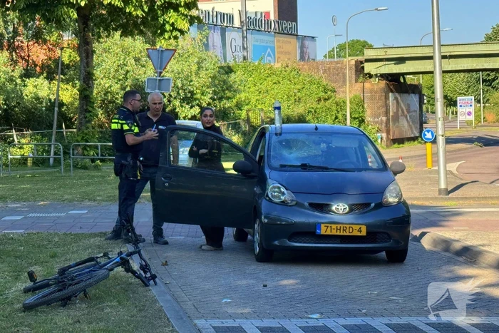 Fietser geschept op oversteekplaats