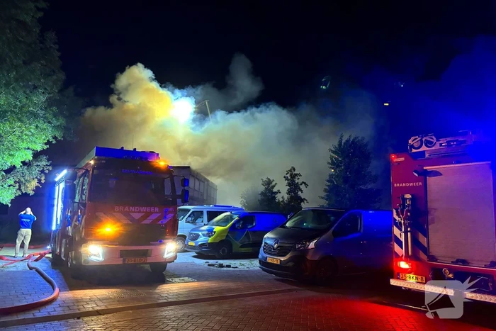 Brand in tijdelijke units zorgt voor rookoverlast