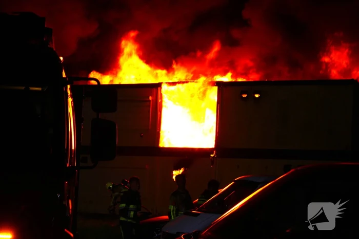 Brand in tijdelijke units zorgt voor rookoverlast