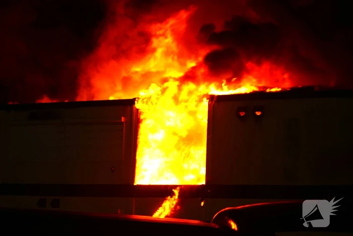 Brand in tijdelijke units zorgt voor rookoverlast