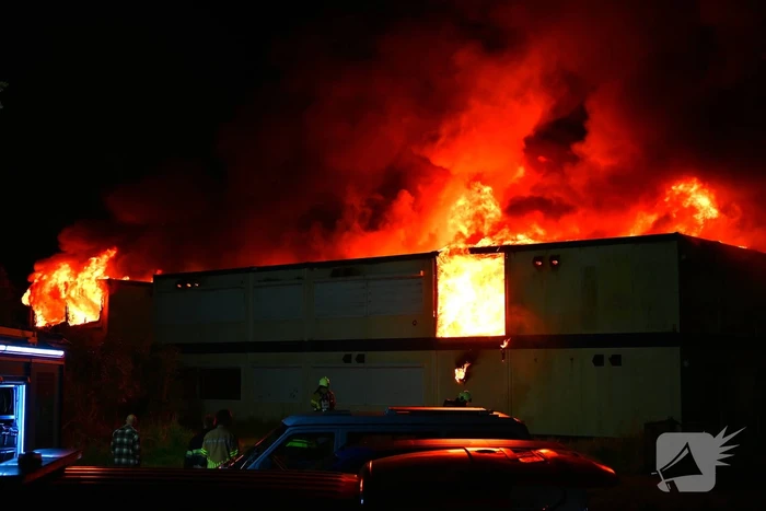Brand in tijdelijke units zorgt voor rookoverlast