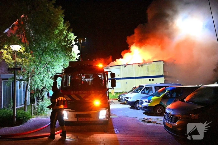 Brand in tijdelijke units zorgt voor rookoverlast