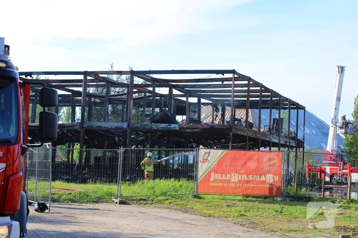 Brand in tijdelijke units zorgt voor rookoverlast