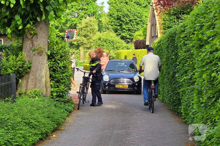 Ongeval tussen auto en fiets leidt tot ziekenhuisopname
