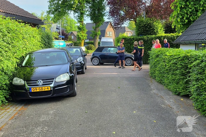 Ongeval tussen auto en fiets leidt tot ziekenhuisopname