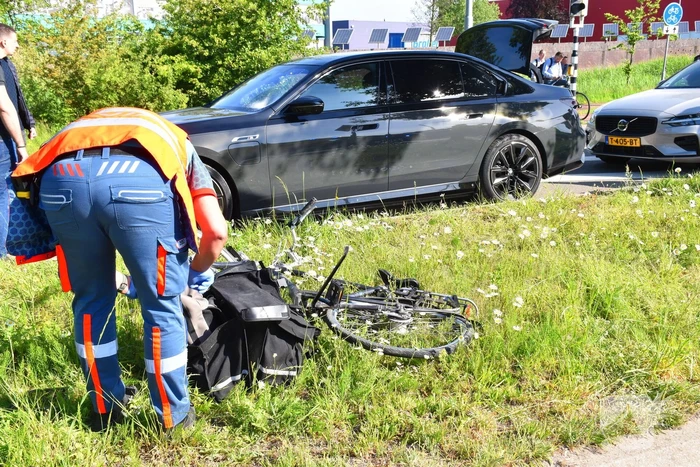 Zwaargewonde fietser na aanrijding