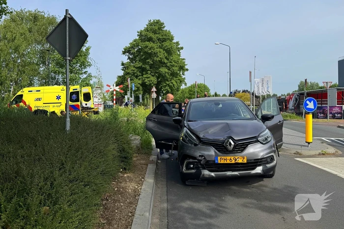 Bromfietser gewond bij aanrijding