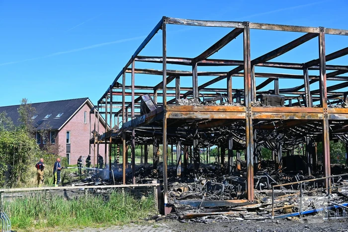 School verliest lokalen en inventaris door vuur