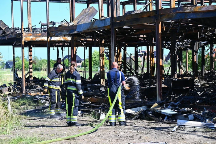 School verliest lokalen en inventaris door vuur