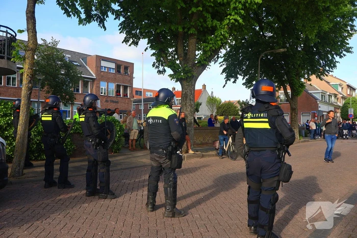 Demonstratie loopt uit de hand, politie grijpt in
