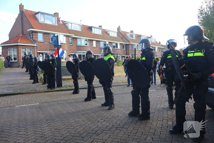 Demonstratie loopt uit de hand, politie grijpt in