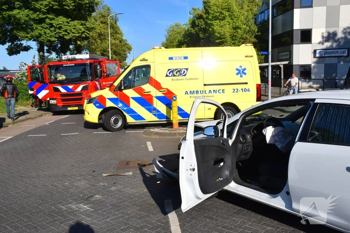Forse schade bij aanrijding op kruising