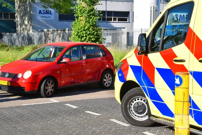 Forse schade bij aanrijding op kruising