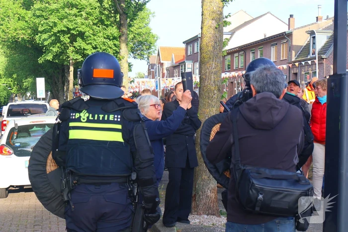Demonstratie loopt uit de hand, politie grijpt in