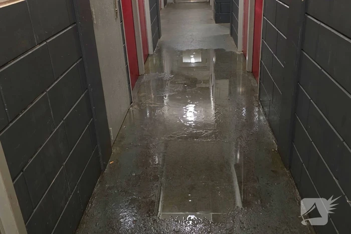 Waterlekkage veroorzaakt schade aan meerdere appartementen