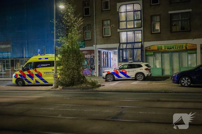 Politie doet onderzoek naar overval op een woning