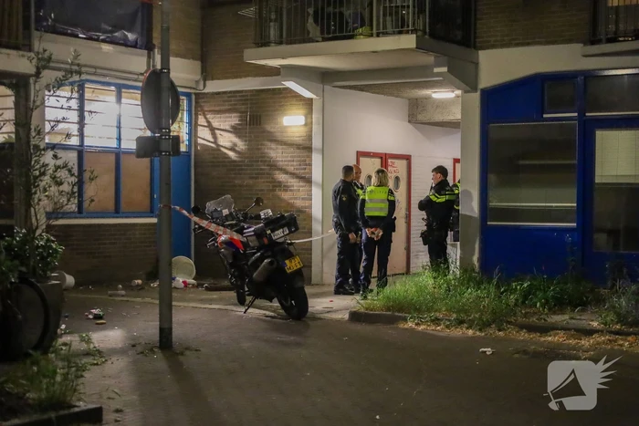 Politie doet onderzoek naar overval op een woning