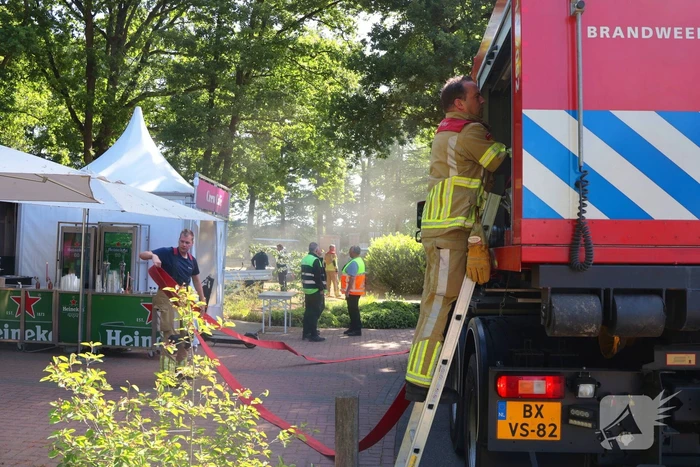 Golfkarren in brand tijdens evenement
