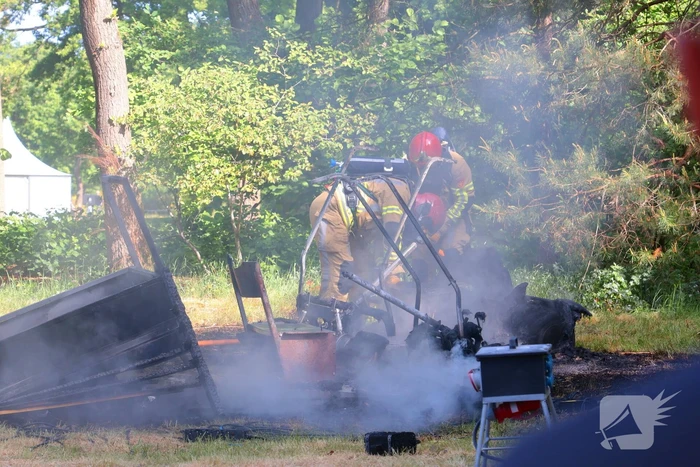Golfkarren in brand tijdens evenement
