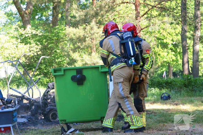 Golfkarren in brand tijdens evenement