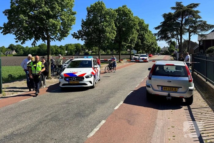 Fietser zwaargewond bij aanrijding met automobilist, traumahelikopter geland