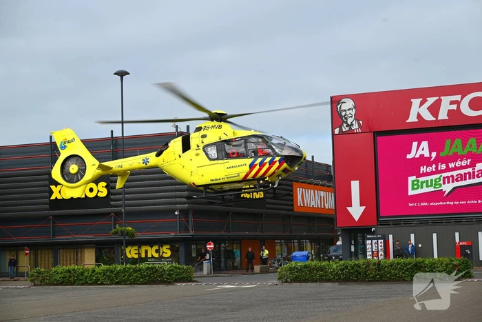 Traumahelikopter landt na ongeval
