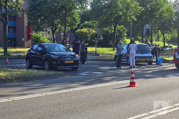 Botsing op kruising leidt tot verkeershinder