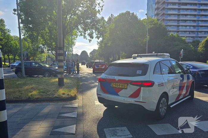 Botsing op kruising leidt tot verkeershinder