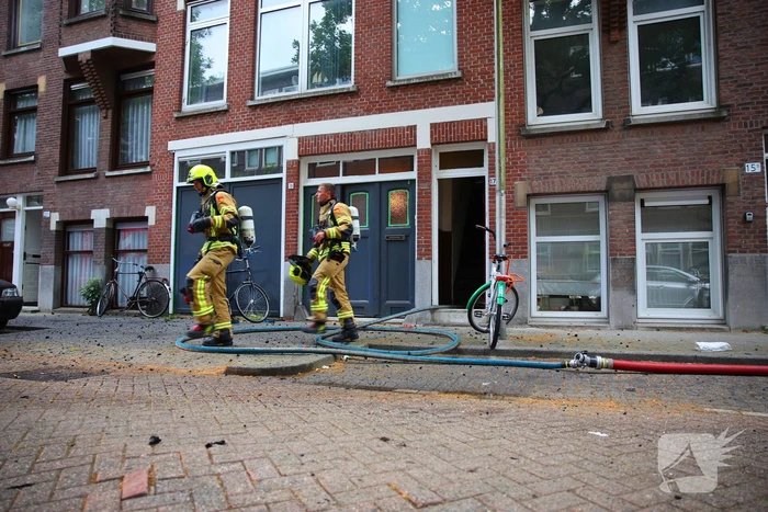 Flinke brand op dakterras, brand in de kiem gesmoord