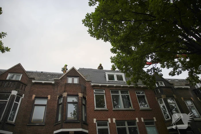 Flinke brand op dakterras, brand in de kiem gesmoord