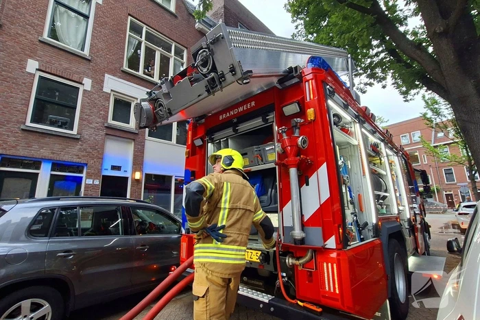 Flinke brand op dakterras, brand in de kiem gesmoord