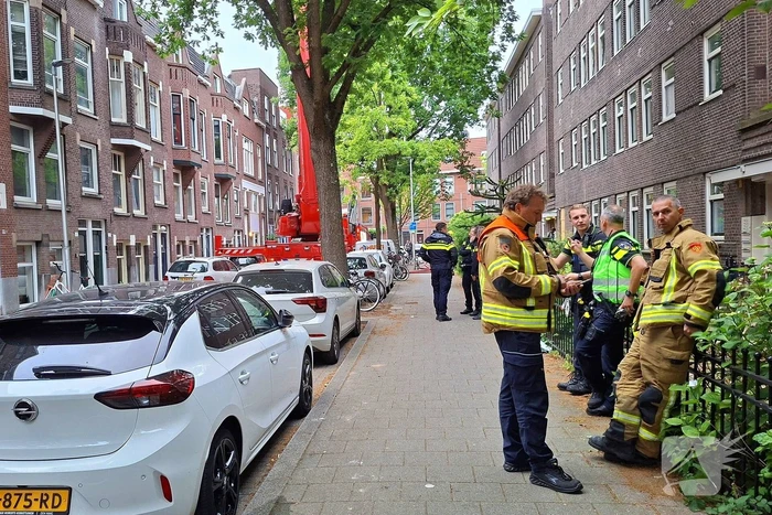 Flinke brand op dakterras, brand in de kiem gesmoord