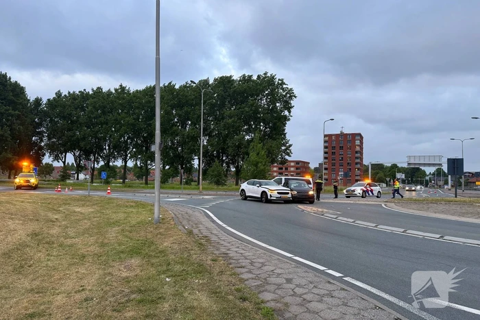 Schade na ongeval op rotonde