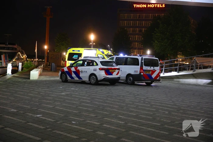 Drijfnatte man aangetroffen na zwemtocht