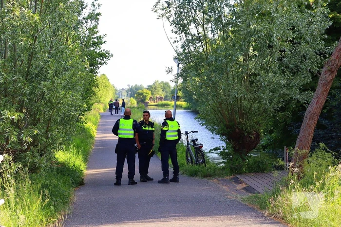 Overleden persoon aangetroffen in water