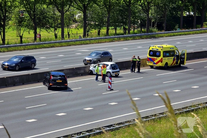 Ongeval op snelweg met twee voertuigen