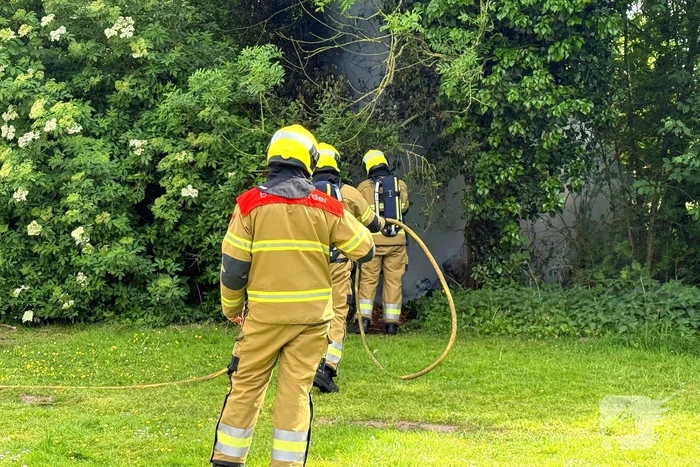 Scooter in brand gestoken