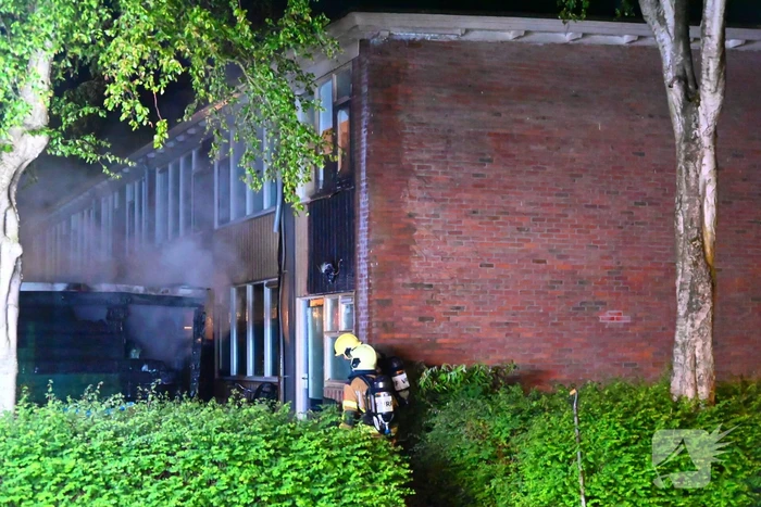 Brand verwoest schuur in de nacht