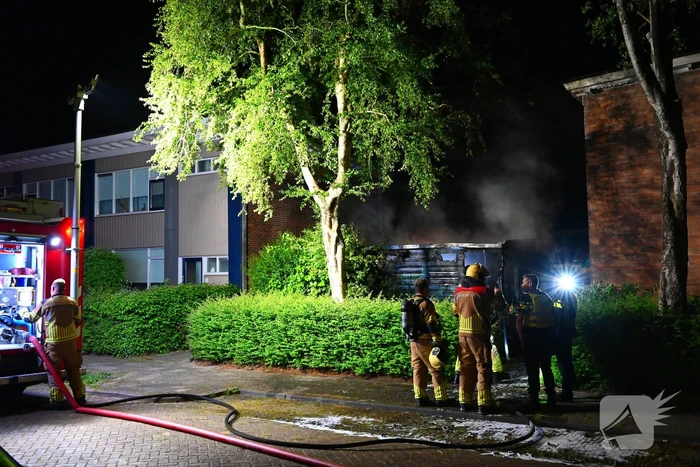 Brand verwoest schuur in de nacht