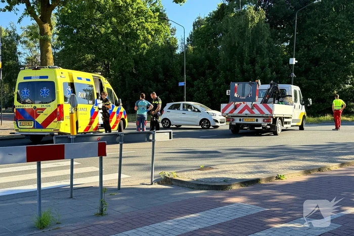 Fietser aangereden door auto