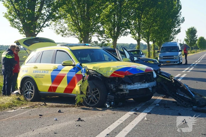 Ambulance betrokken bij ongeval