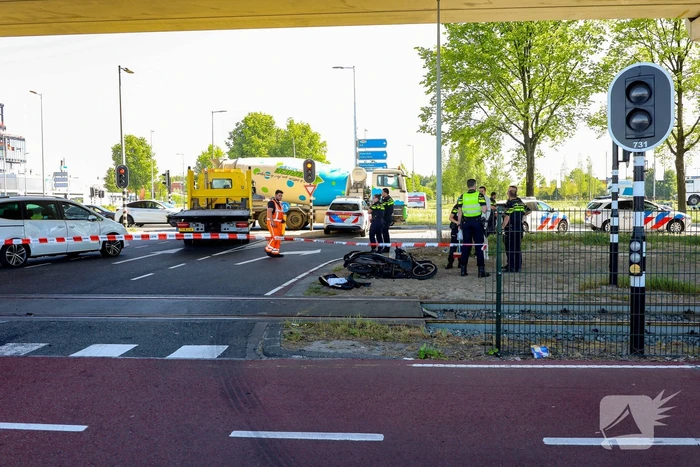 Ongeval tussen scooter en auto leidt tot gewonde