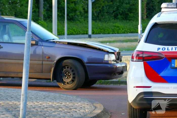 Ongeval tussen twee voertuigen