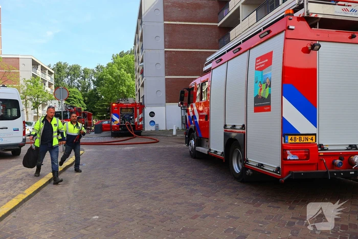 Zeer grote brand in transformatorhuis leidt tot ontruiming appartementen