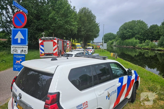 Persoon te water kost leven
