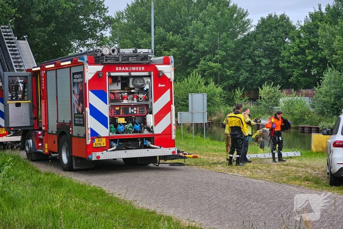 Persoon te water kost leven