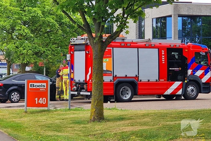 Bestuurder blust eigen brand