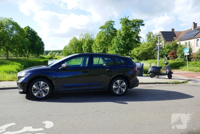 Ongeval tussen auto en scooterrijder