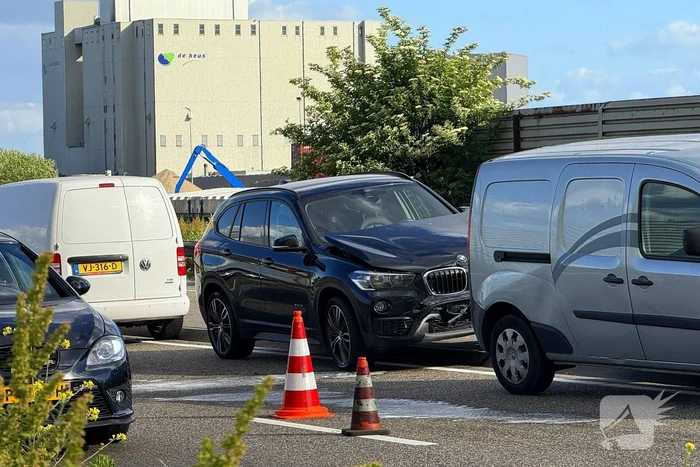 Kettingbotsing op provinciale weg